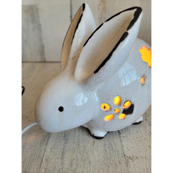 Rustic white light up flower bunnies ceramic home decor‎ spring Easter - Picture 3 of 8